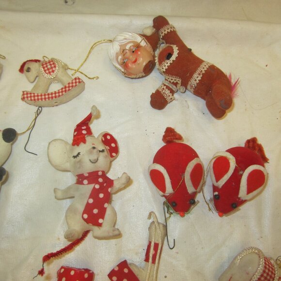 VTG FLOCKED ORNAMENTS, SET OF 12, OLD TYPE ORNAMENTS - Picture 4 of 7